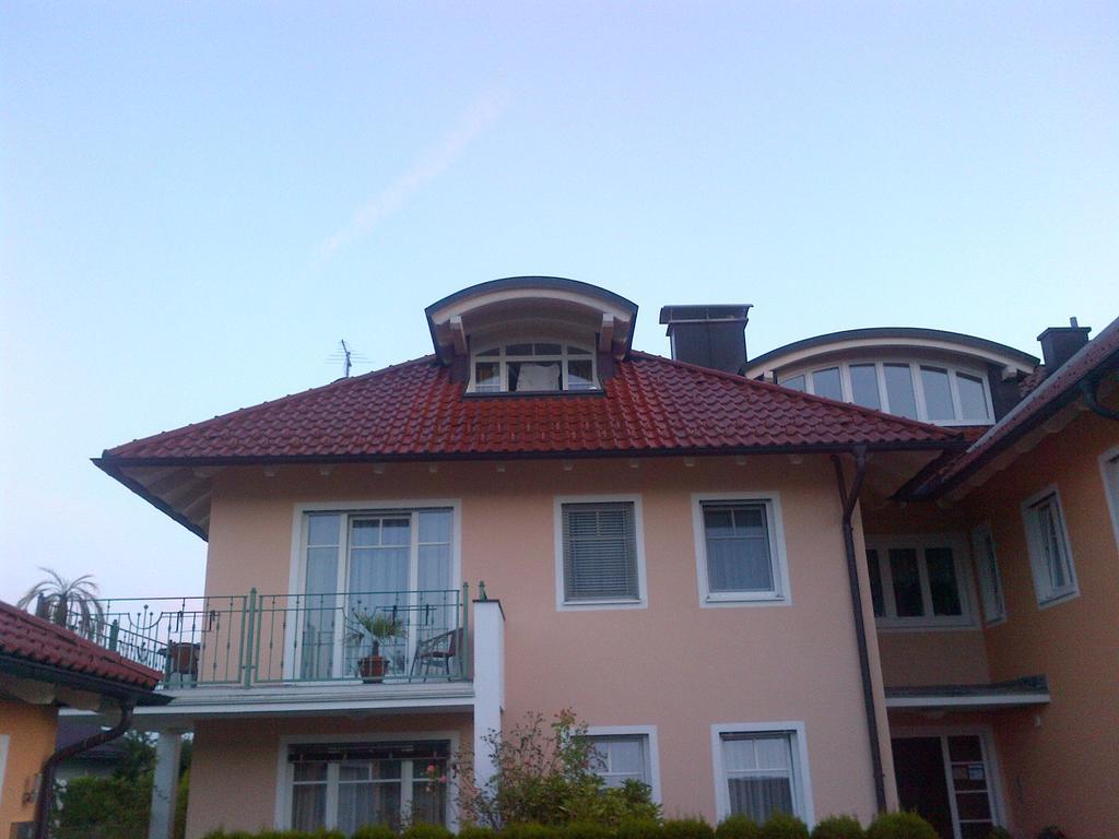 Pension Hiesel-Villa Untersbergblick Anthering Zimmer foto